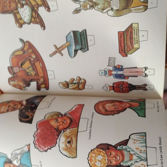 Chuck & Do have a baby paper doll book - Picture 8 of 11